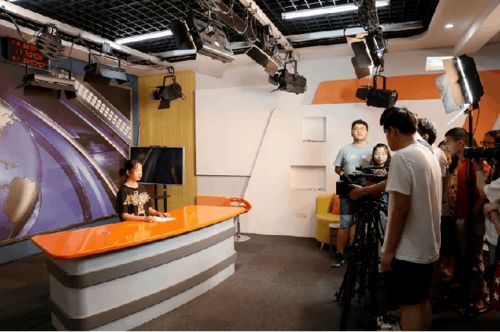 專業(yè)零距離 廣播電視節(jié)目制作——王炸專業(yè)的魅力與未來