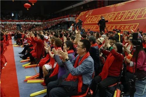 美麗新疆吉祥年 2019年新疆廣播電視臺春節(jié)聯(lián)歡晚會克拉瑪依會場圓滿錄制